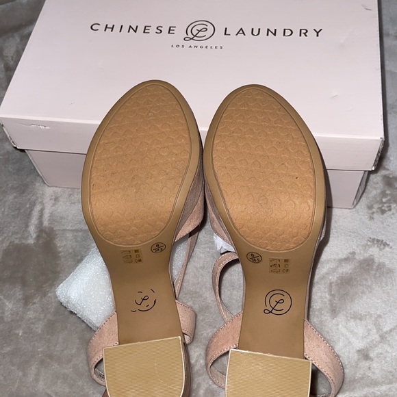 Chinese Laundry - Platform Heel Sandals - Picture 3 of 6